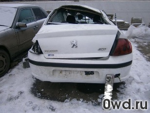 Битый автомобиль Peugeot 407