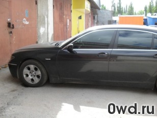 Битый автомобиль BMW 745