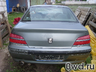 Битый автомобиль Peugeot 406