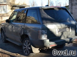 Битый автомобиль Land Rover Range Rover