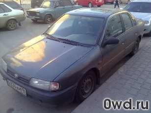 Битый автомобиль Nissan Primera